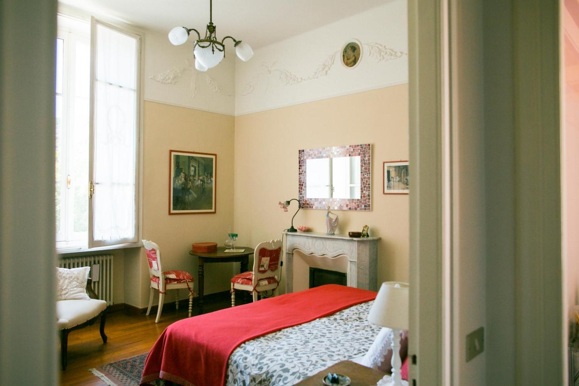 B&B Agapantus In Una Villa Dell'800 Dolceacqua Extérieur photo